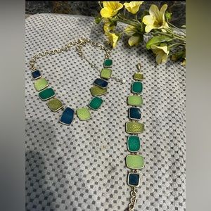 Necklace bracelet set